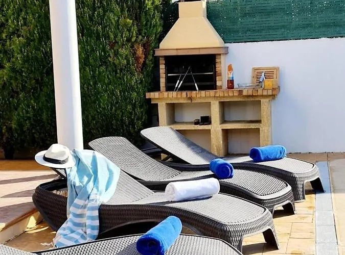 Lorena Villa Sa Caleta